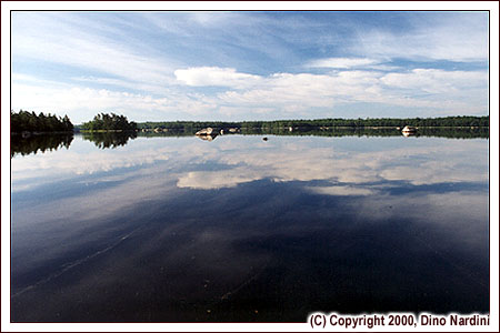 Morning Calm, Peskawa Lake